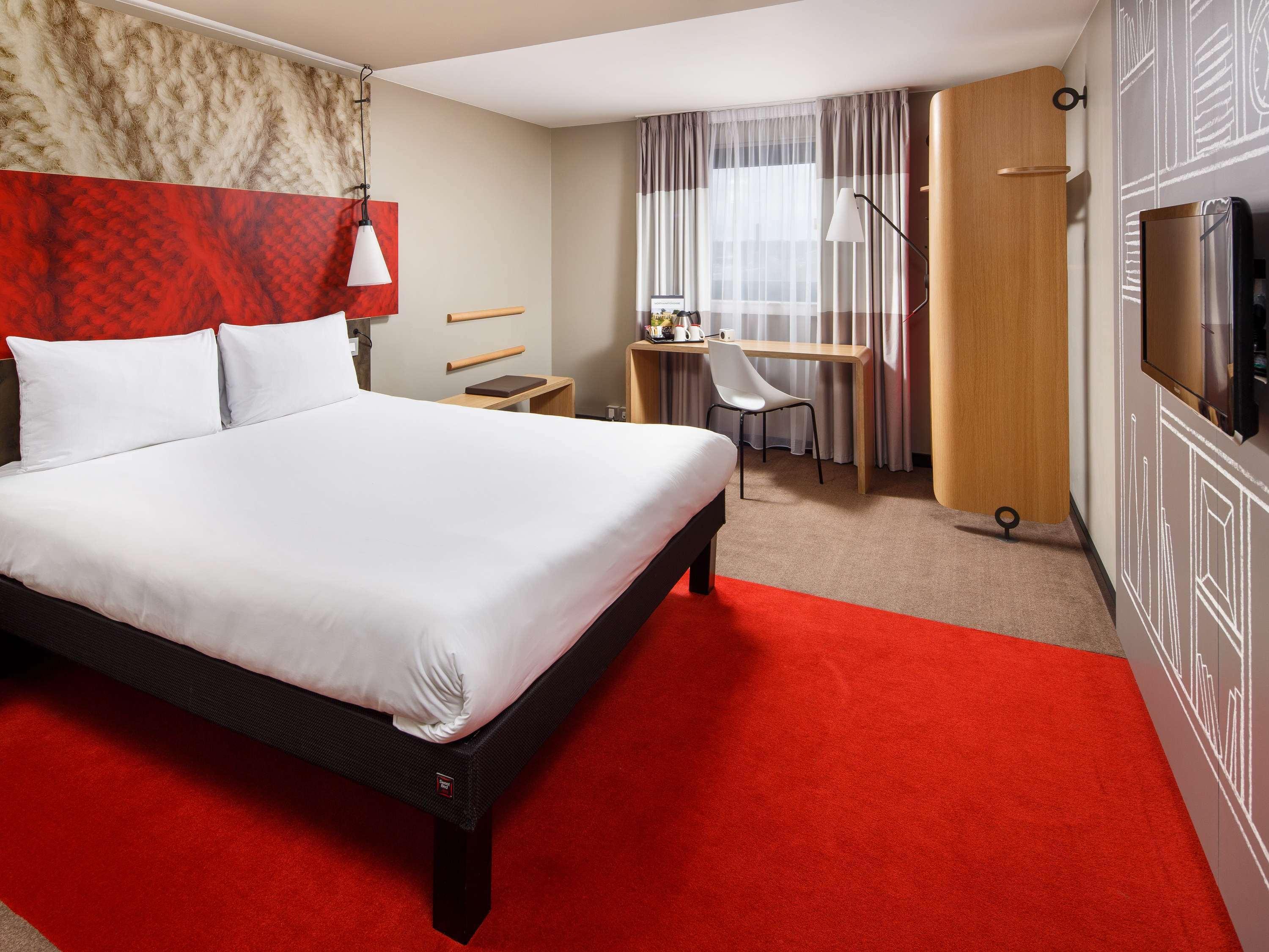 Ibis Hotel Northampton Centre Dış mekan fotoğraf