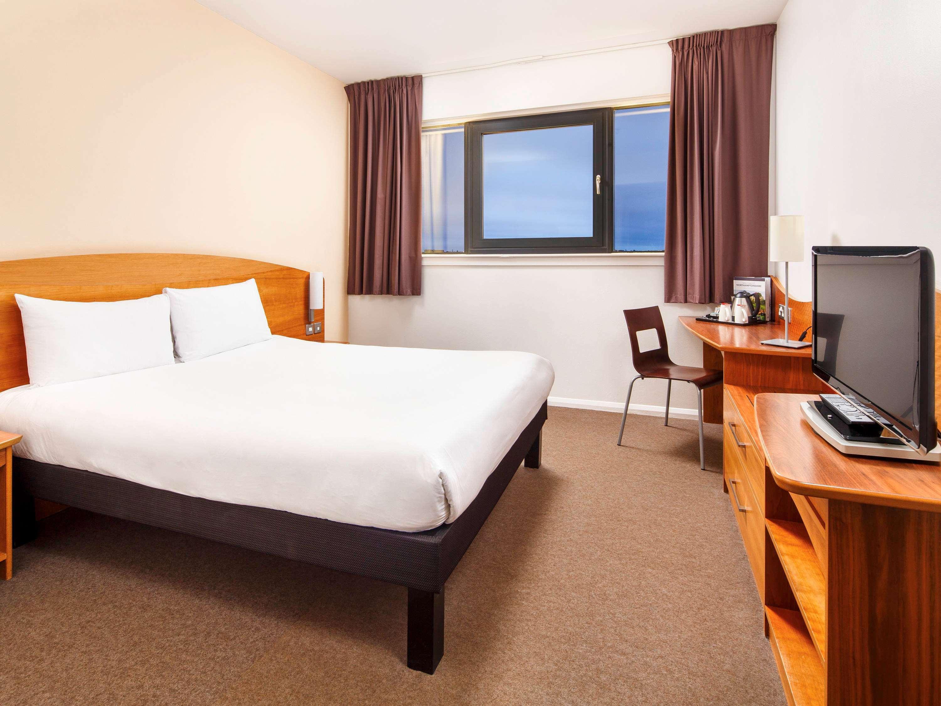 Ibis Hotel Northampton Centre Dış mekan fotoğraf