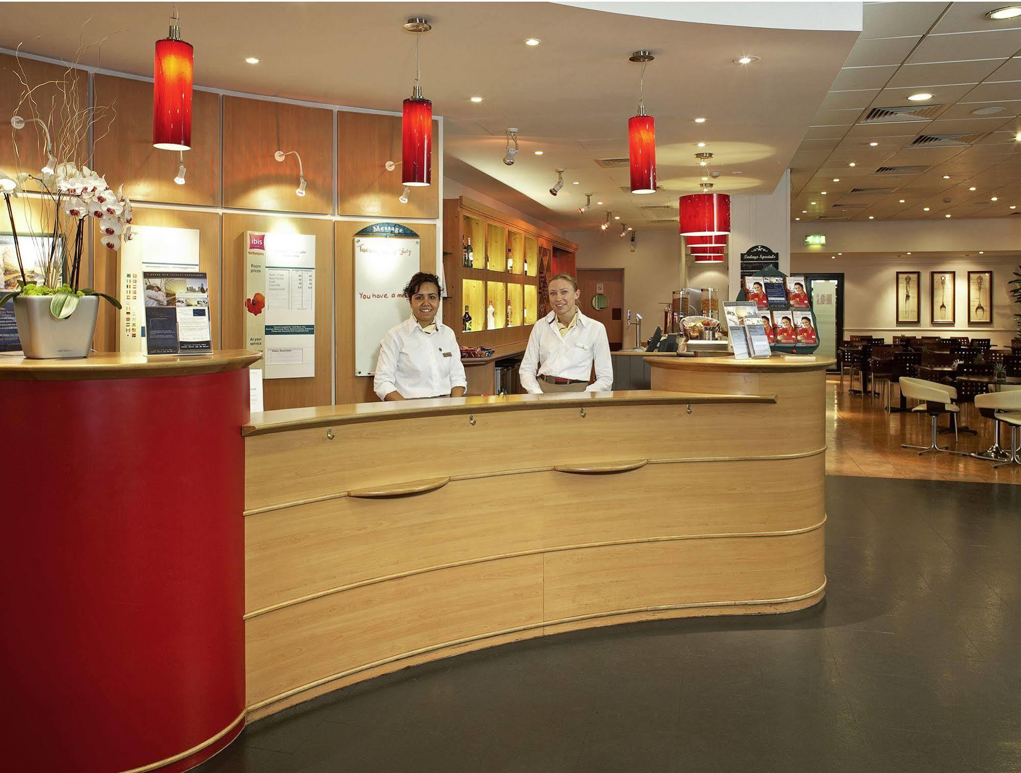 Ibis Hotel Northampton Centre Dış mekan fotoğraf